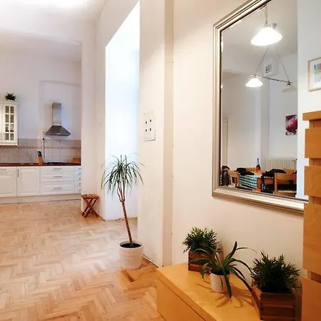 Apartment Sinagoga